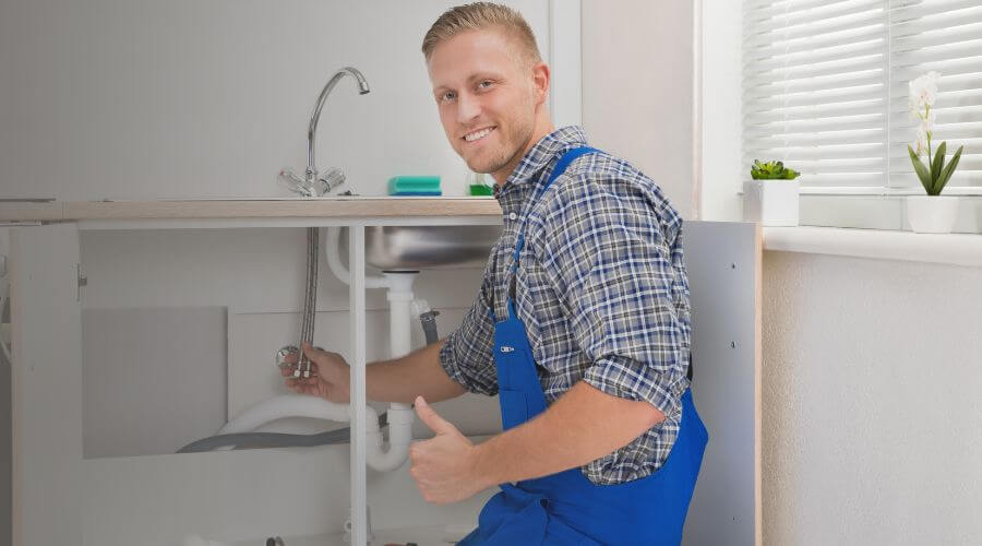 Expert burst pipe repair services in Flint, MI